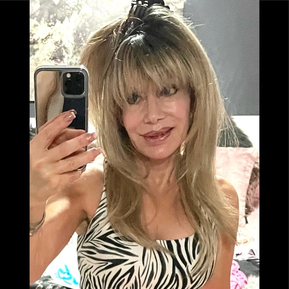 POSHMARK AMBASSADOR ..!All my charactures..Moods -hair*😉 - Picture 8 of 12